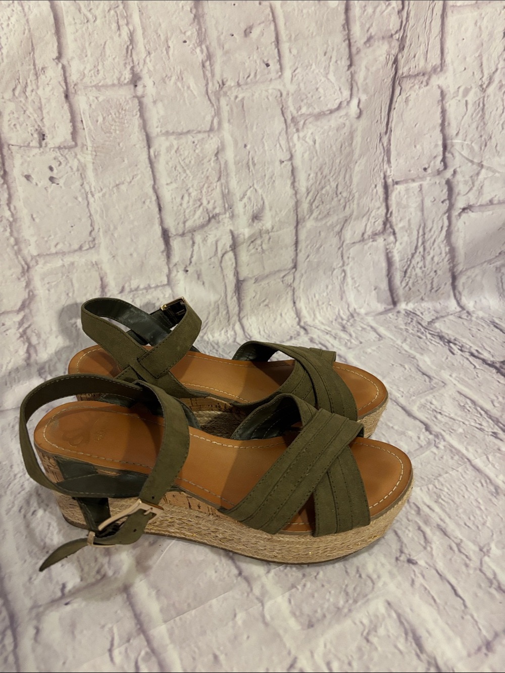 Women’s Olive Green Espadrille Platform Sandals - Picture 4 of 7